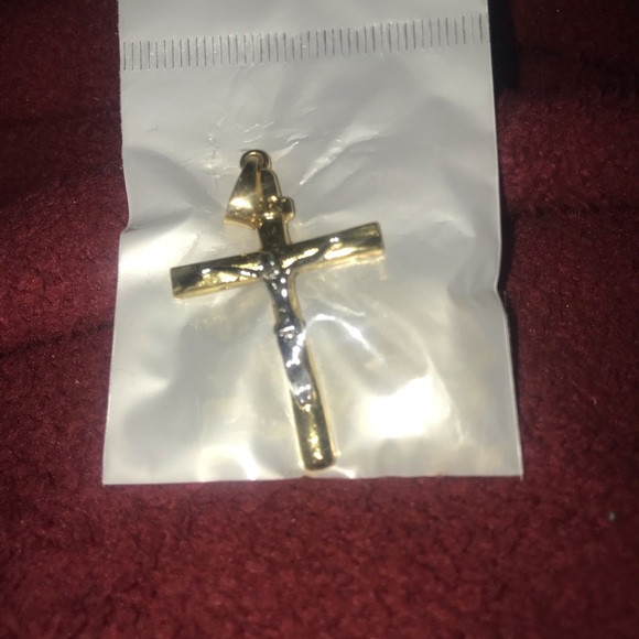 NWT Gold Plated Two Tone Crucifix w/ Chain Religious Jesus Christ Christian - Picture 2 of 4